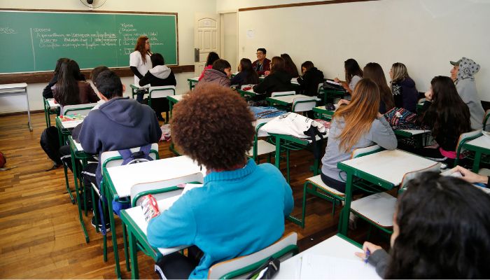  Governo apresenta projeto de lei para reajustar salário dos professores em até 11,31%